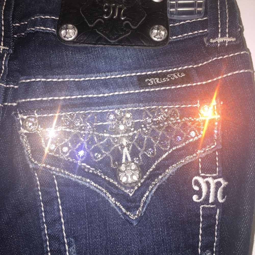 Miss Me Diamond embellished bootcut jeans Sz 27